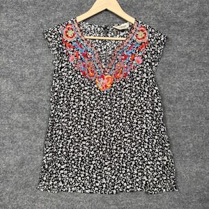 Savanna Jane Medium Top Blouse Black Embroidered Flowers Lightweight Cap Sleeves